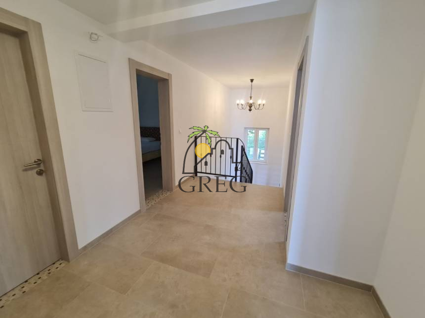 Chorwacja, Dalmacja Środkowa,  - Dom, na sprzedaż