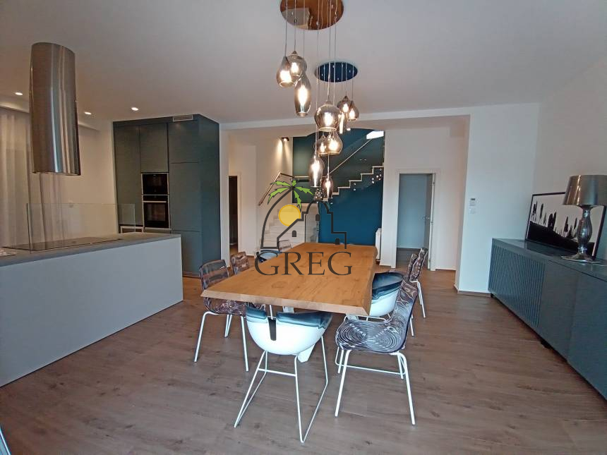 Chorwacja, Dalmacja Środkowa,  - Dom, na sprzedaż