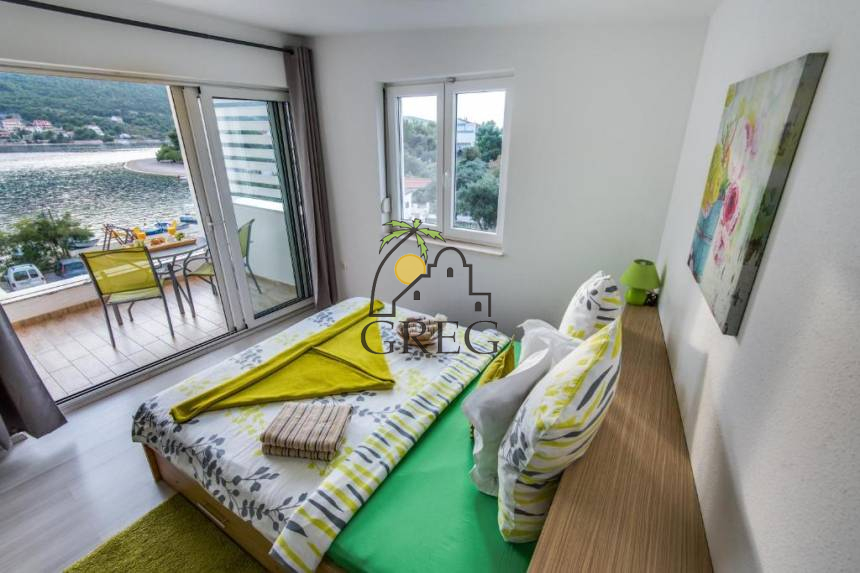 Croatia, North Dalmatia,  - Apartment building, for sale