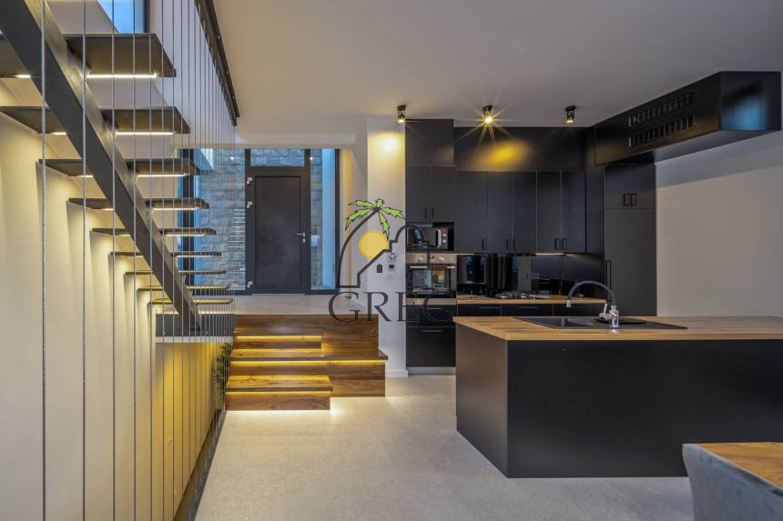 Croatia, North Dalmatia,  - House, for sale