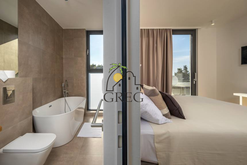 Croatia, North Dalmatia,  - House, for sale