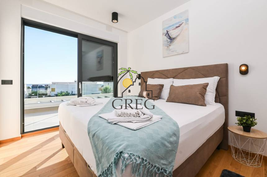 Croatia, Island of Pag,  - House, for sale