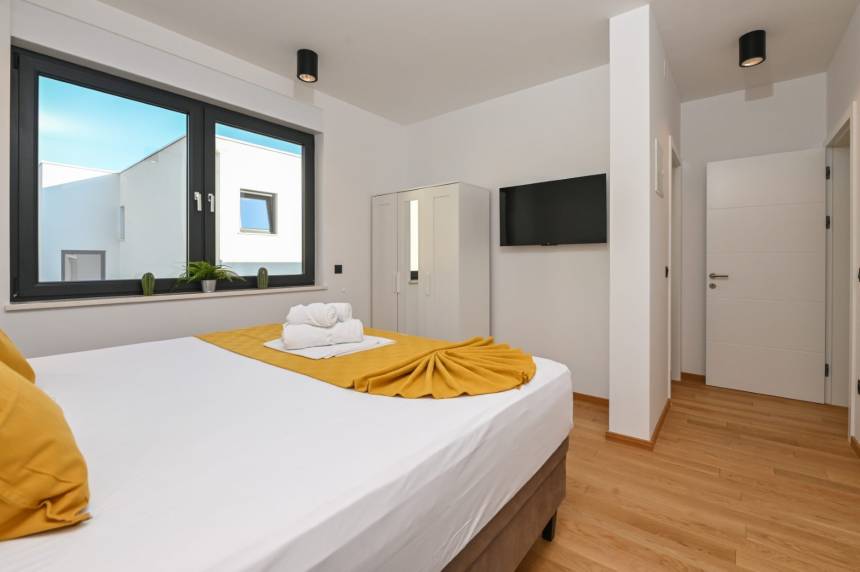 Croatia, Island of Pag,  - House, for sale