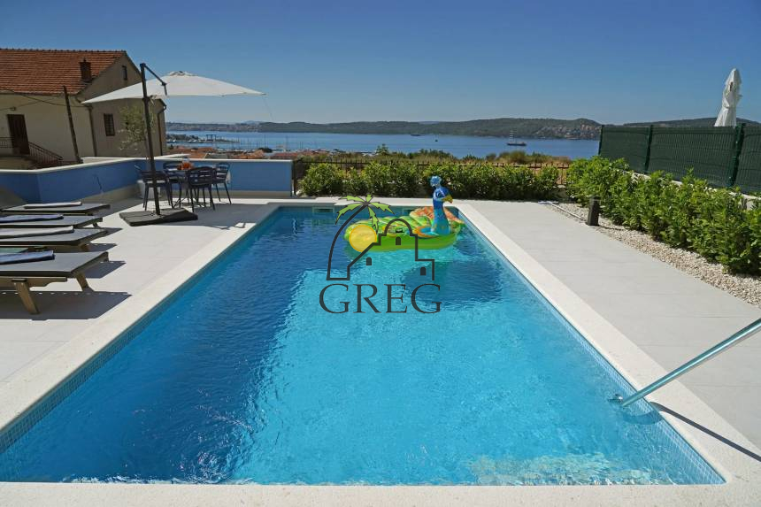 Chorwacja, Dalmacja Środkowa,  - Dom, na sprzedaż