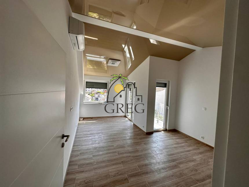 Croatia, Island of Ciovo,  - Apartment, for sale