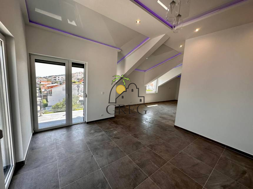 Croatia, Island of Ciovo,  - Apartment, for sale