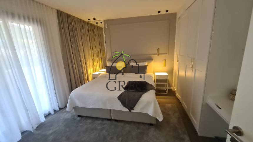 Croatia, Island of Ciovo,  - House, for sale