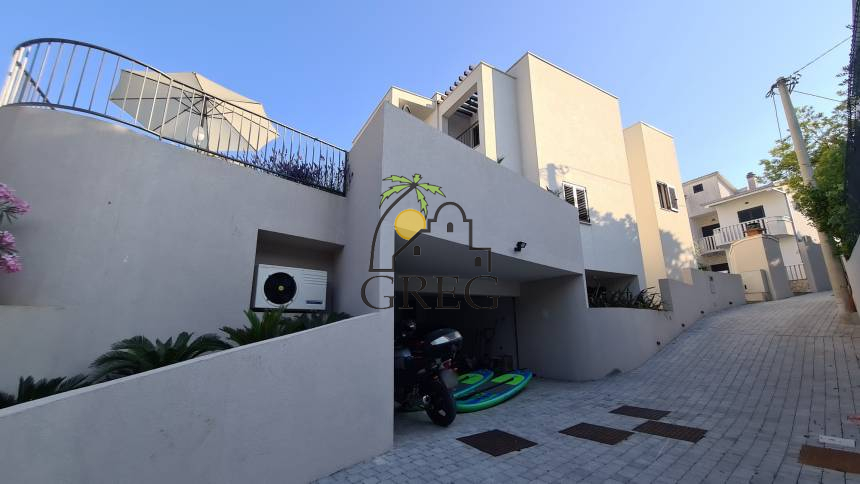 Croatia, Island of Ciovo,  - House, for sale