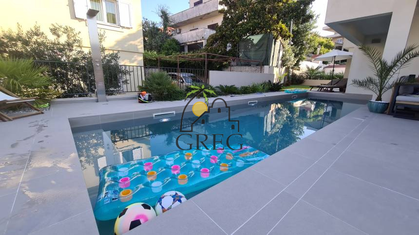 Croatia, Island of Ciovo,  - House, for sale