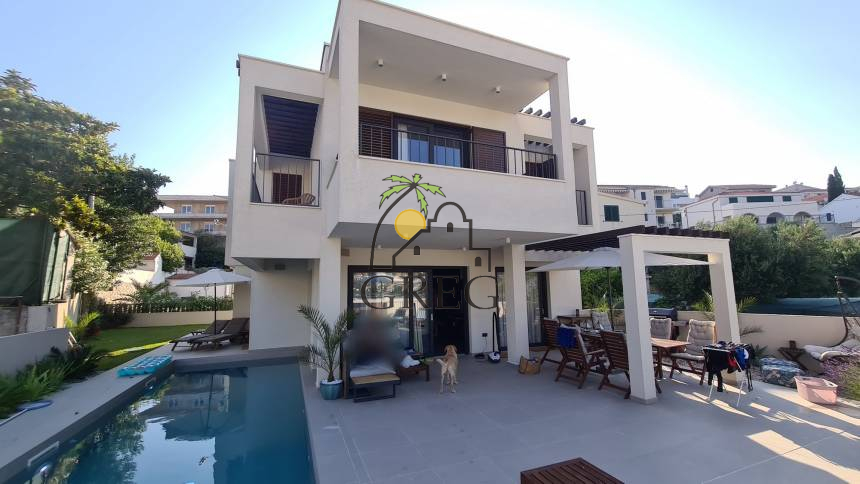 Croatia, Island of Ciovo,  - House, for sale