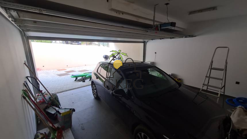 Croatia, Island of Ciovo,  - House, for sale