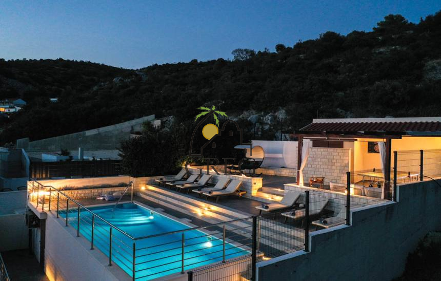 Chorwacja, Dalmacja Środkowa,  - Dom, na sprzedaż