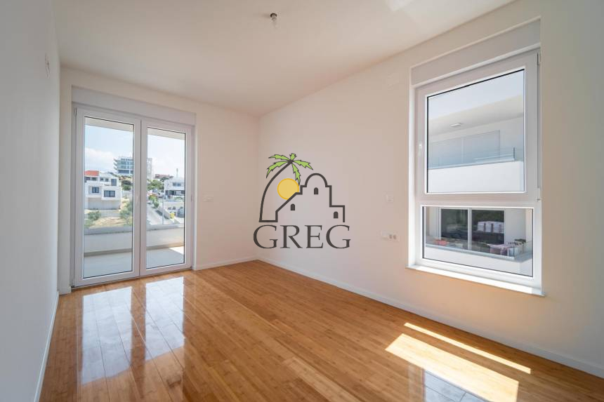 Croatia, Island of Pag, Novalja - Apartment, for sale