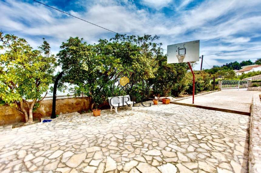 Chorwacja, Wyspa Ciovo,  - Dom, na wynajem