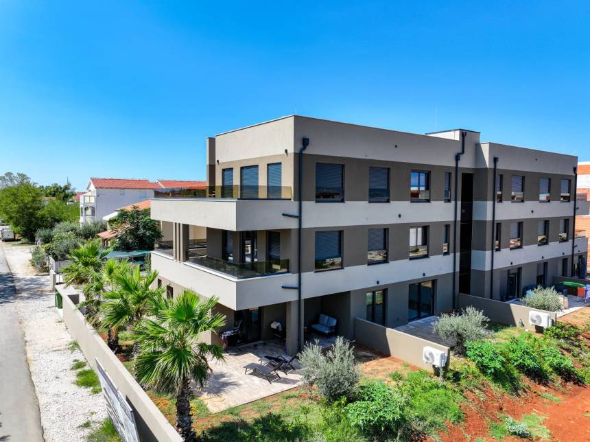 Croatia, North Dalmatia,  - Apartment, for sale