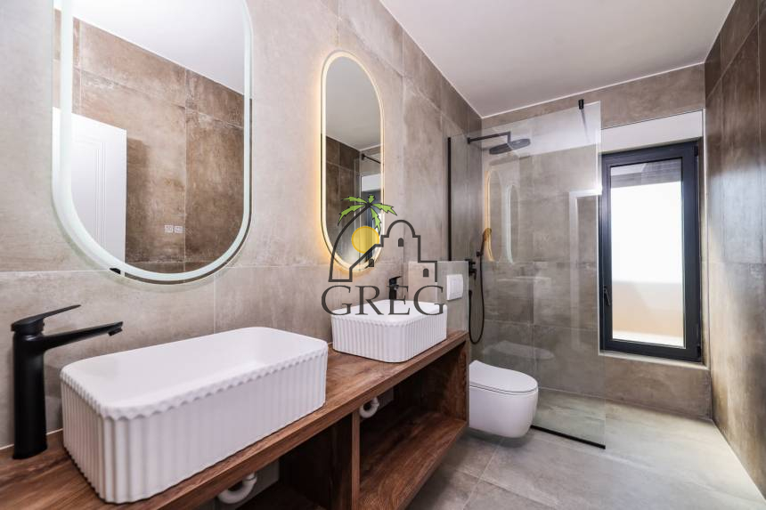 Croatia, North Dalmatia,  - Apartment, for sale