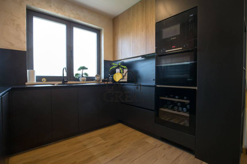 Croatia, North Dalmatia, Petrcane - Apartment, for sale