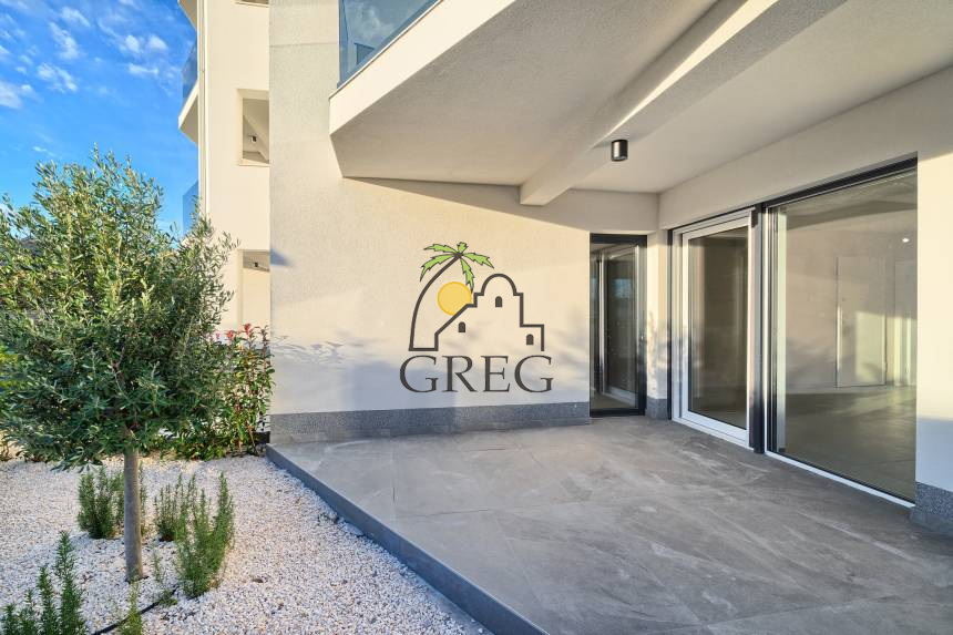 Croatia, North Dalmatia, Brodarica - Apartment, for sale