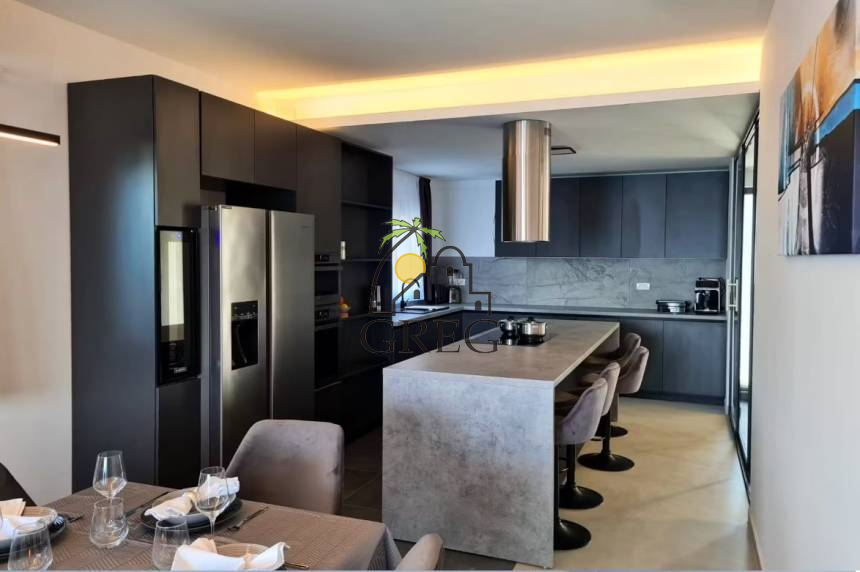 Croatia, Pelješac Peninsula,  - House, for sale