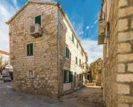 Croatia, Middle Dalmatia,  - Townhouse, for sale