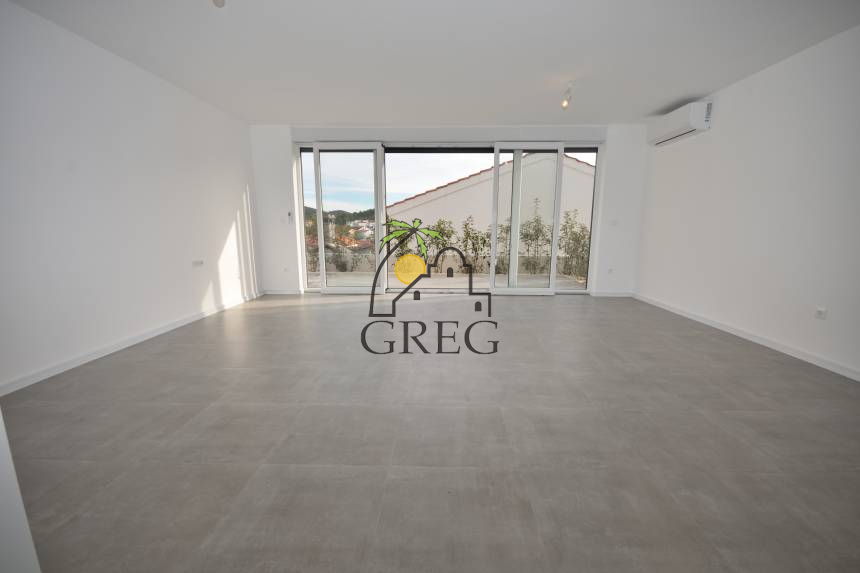 Chorwacja, Wyspa Murter,  - Bliźniak, na sprzedaż