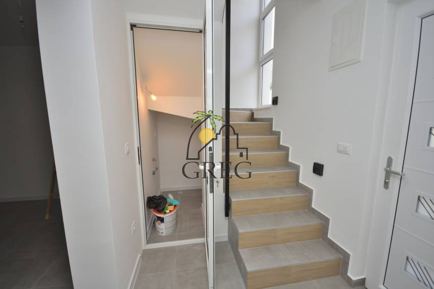 Chorwacja, Wyspa Murter,  - Bliźniak, na sprzedaż