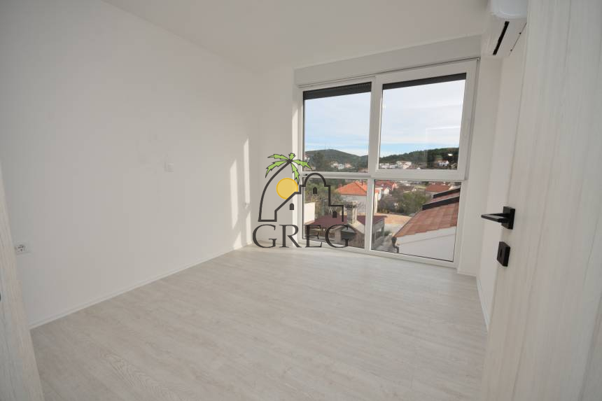 Chorwacja, Wyspa Murter,  - Bliźniak, na sprzedaż