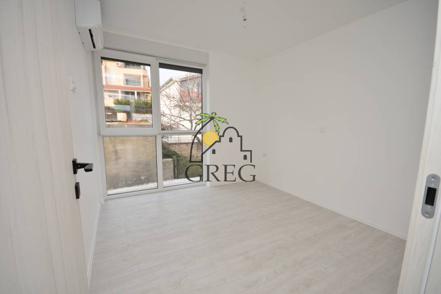 Chorwacja, Wyspa Murter,  - Bliźniak, na sprzedaż