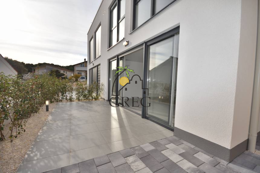 Chorwacja, Wyspa Murter,  - Bliźniak, na sprzedaż