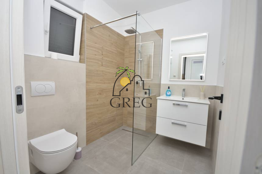 Chorwacja, Wyspa Murter,  - Bliźniak, na sprzedaż