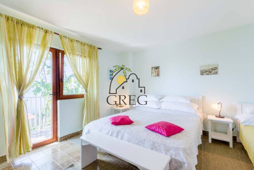 Chorwacja, Dalmacja Środkowa, Omis - Apartamentowiec, na sprzedaż