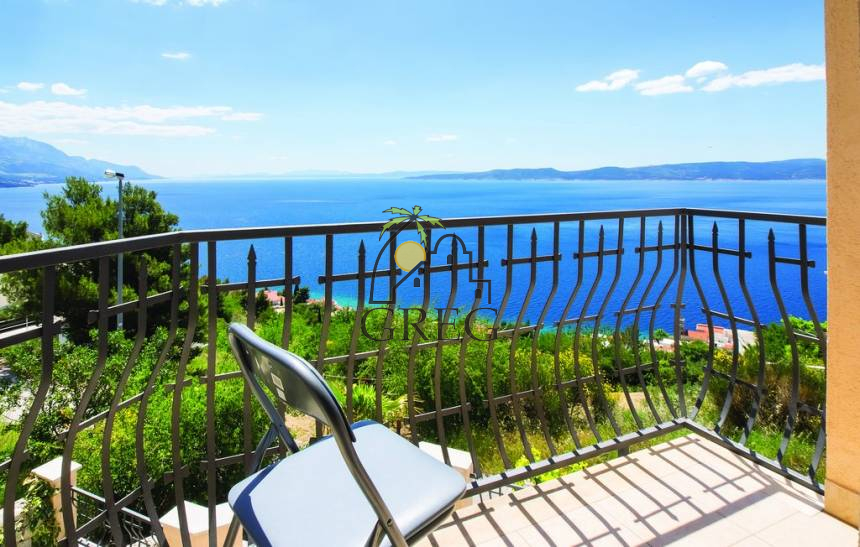 Croatia, Middle Dalmatia, Omis - Apartment building, for sale