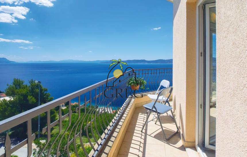 Croatia, Middle Dalmatia, Omis - Apartment building, for sale
