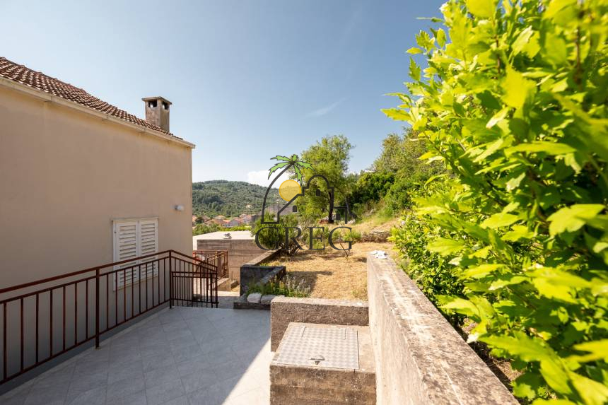 Croatia, Island of Korčula,  - Apartment building, for sale