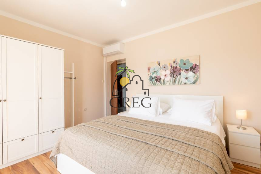 Croatia, Island of Korčula,  - Apartment building, for sale