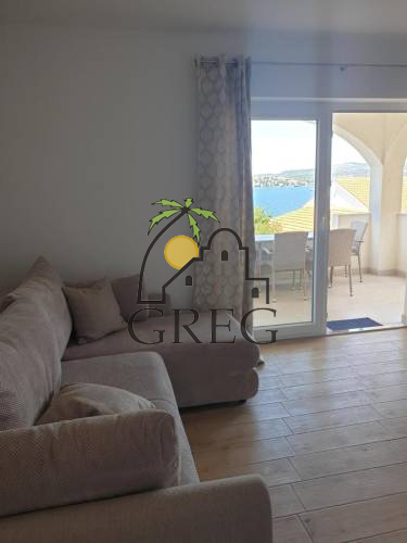 Croatia, Middle Dalmatia,  - Apartment building, for sale