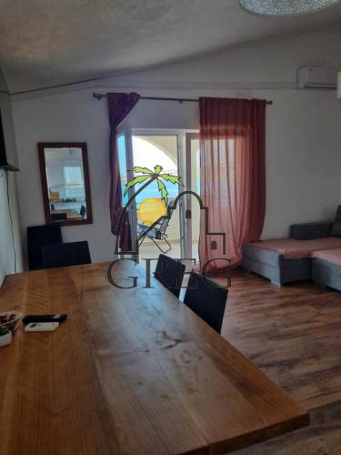 Croatia, Middle Dalmatia,  - Apartment building, for sale