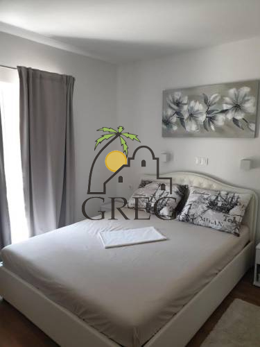 Croatia, Middle Dalmatia,  - Apartment building, for sale