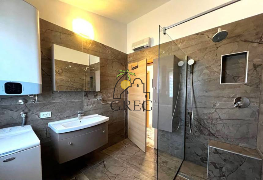 Chorwacja, Wyspa Ciovo,  - Apartament, na sprzedaż