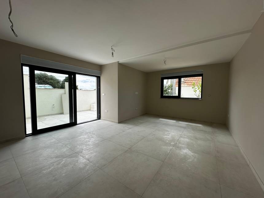 Croatia, Middle Dalmatia, Rogoznica - Apartment, for sale