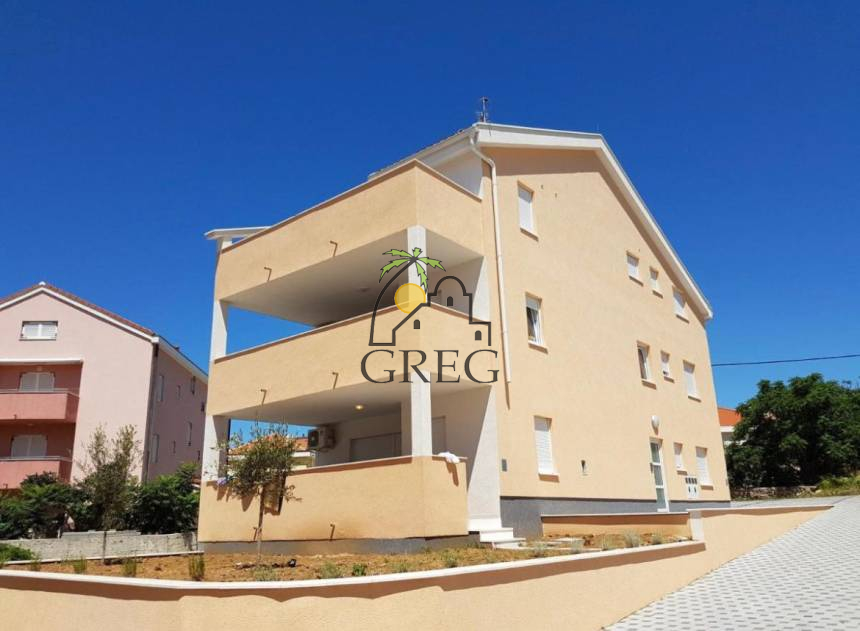 Chorwacja, Wyspa Pag, Novalja - Apartamentowiec, na sprzedaż