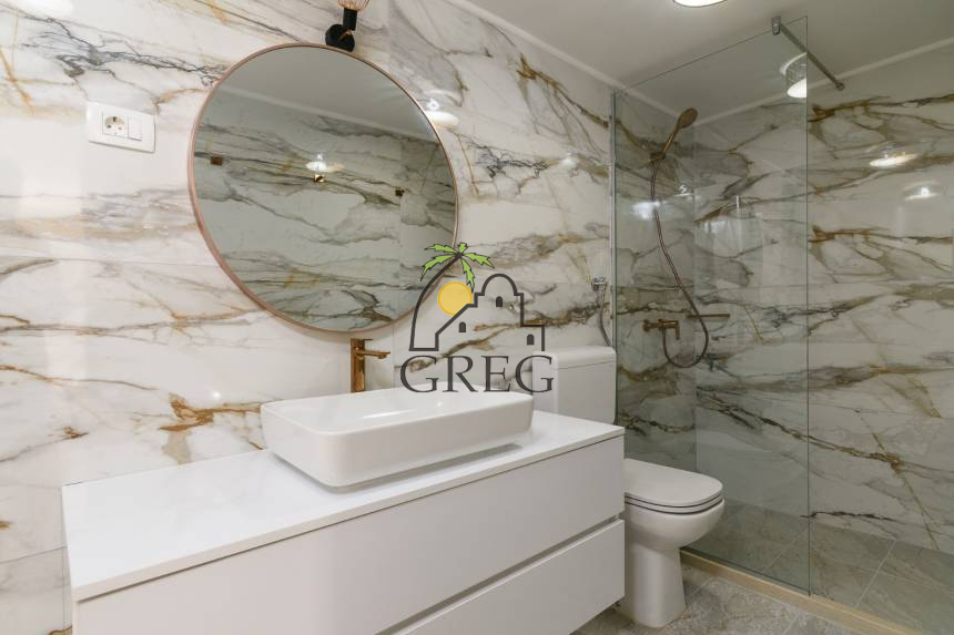 Chorwacja, Wyspa Ciovo,  - Bliźniak, na sprzedaż