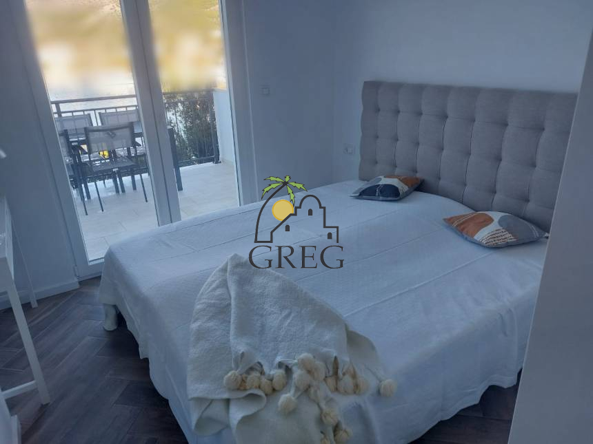 Croatia, Middle Dalmatia,  - House, for sale