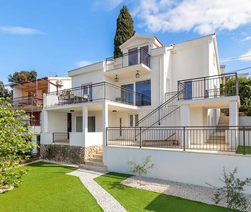 Croatia, Middle Dalmatia,  - House, for sale