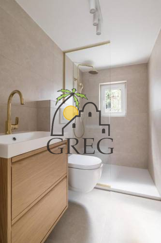 Croatia, Middle Dalmatia,  - House, for sale