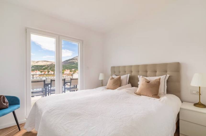 Croatia, Middle Dalmatia,  - House, for sale