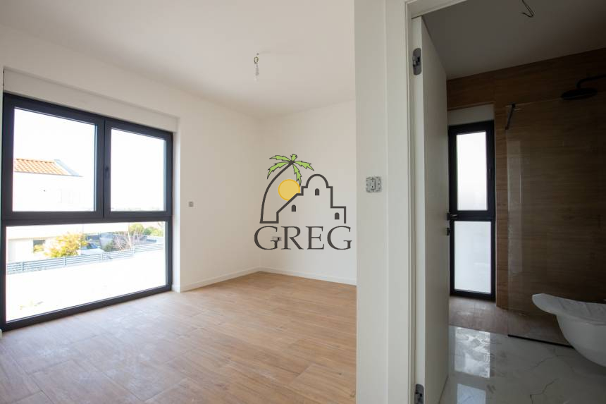 Croatia, North Dalmatia, Privlaka - Apartment, for sale