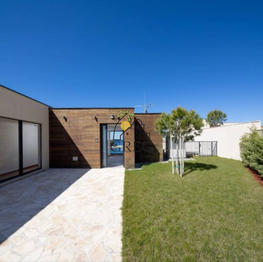 Croatia, North Dalmatia,  - House, for sale