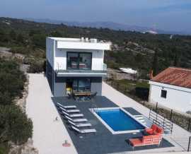 Croatia, Middle Dalmatia, Trogir - House, for sale