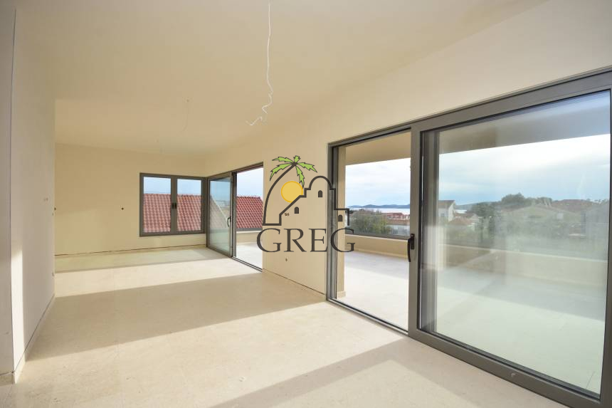 Croatia, North Dalmatia, Vodice - Apartment, for sale